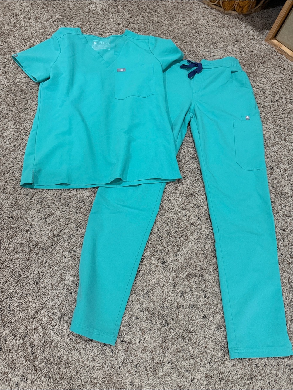Figs Set- SURGICAL GREEN- XS Catarina Top/XS Yola Bottoms